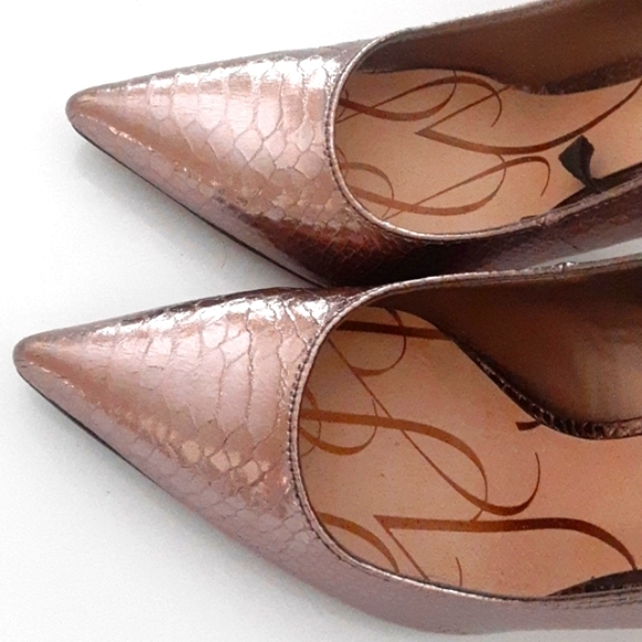 Sam & Libby Metallic Bronze Python Print Pointed Toe Stiletto Heels Size 9.5 - Picture 3 of 8
